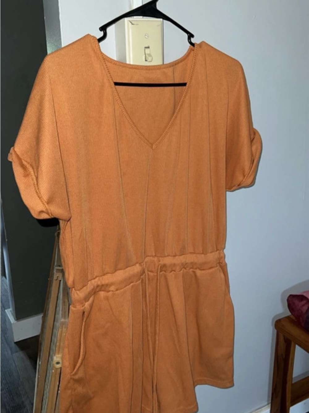 Source Unknown Orange Short-Sleeve V-Neck Drawstring Romper